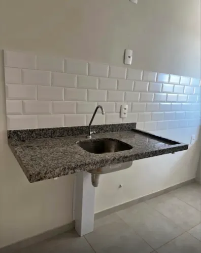 Pia de cozinha e tanque para lavanderia