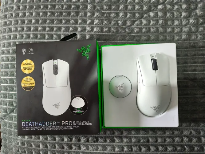 Razer Deathadder V4 Pro impecável