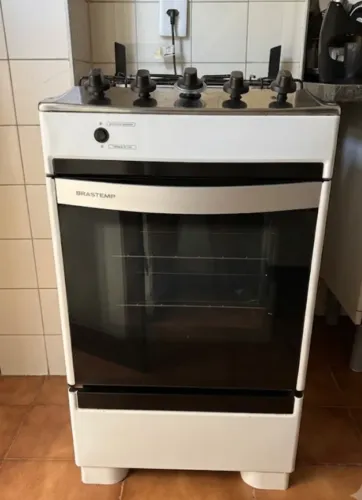 Fogão Brastemp 4 bocas Branco com botões removíveis - BFO4 - BIVOLT