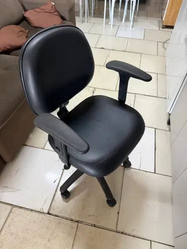 Cadeira escritório combino entrega