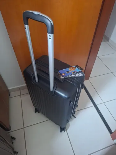 Mala de viagem Média 23 kg - Anápolis-Go - R$ 220,00