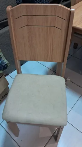 Mesa e 6 cadeiras
