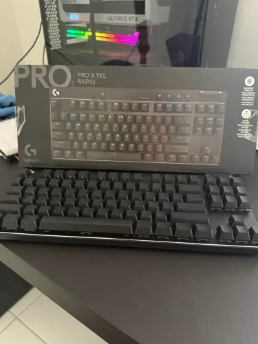 Teclado Logitech GPRO X TKL Rapid