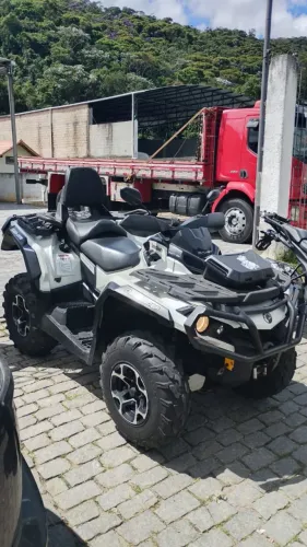 Quadriciclo Can-Am