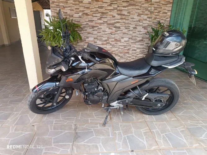 MOTO FZ 25 2020/2021