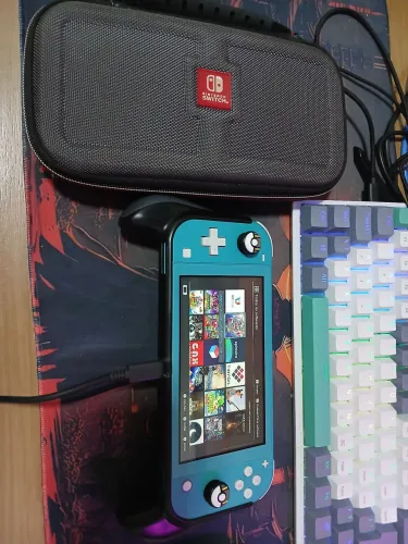 Nintendo Switch lite Desbloqueado