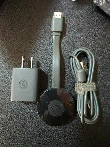 Chromecast 2° geração completa e perfeita.