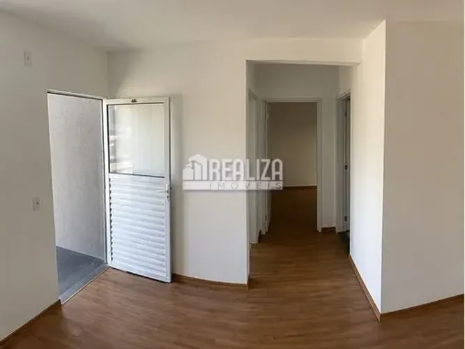 Apartamento com 2 Quarto(s) e 1 banheiro(s) para Alugar, 42 m² por R$ 1360 / Mês