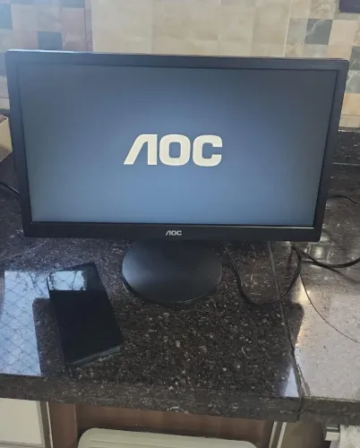 Monitor AOC 18,5 