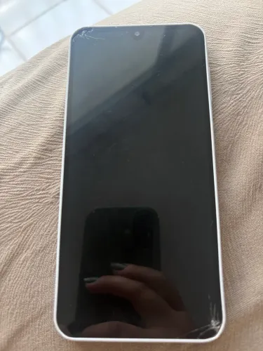 Vende celular A16