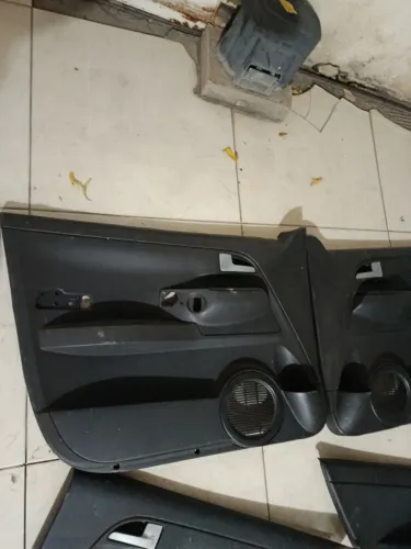 Forro de porta VW Fox + máquina de vidro elétrico