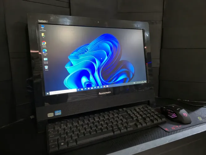 Computador Lenovo all in one completo