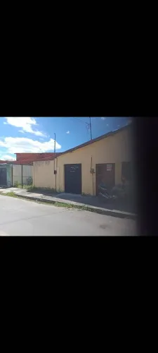 Terreno com escritório e ponto comercial próx ao Mix Matheus do Maracanaú REF: 4174