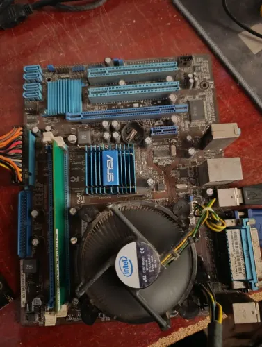 Kit core2quad 775 ddr3 8400