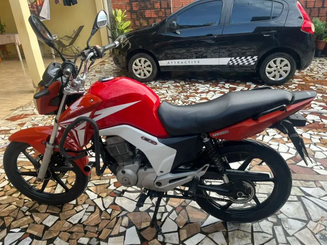 Moto Honda Titan 150