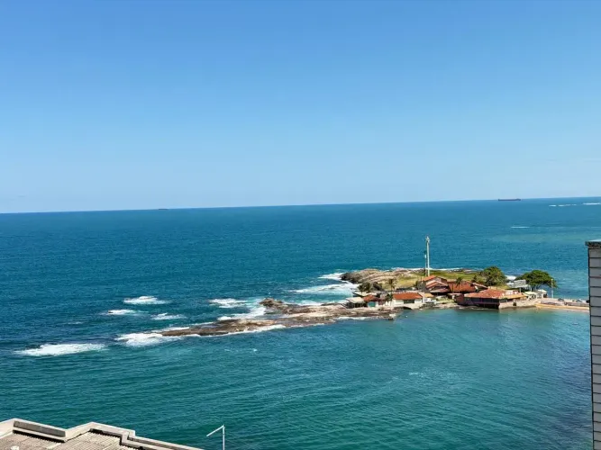 Imóvel para venda possui 100 metros quadrados com 3 quartos em Centro - Guarapari - ES