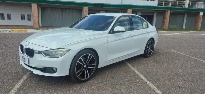 BMW 320I A 2.0 Turbo/activeflex 16V 184cv 4P 2013
