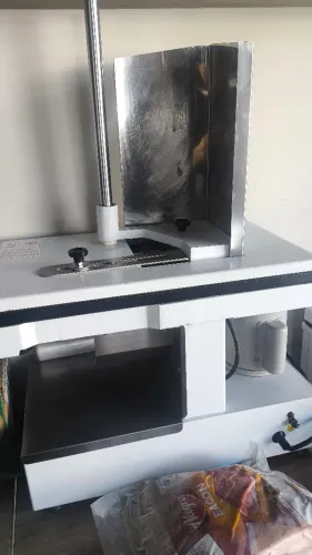 Máquina automática de corta frios