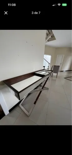 Mesa de apoio metal e vidro