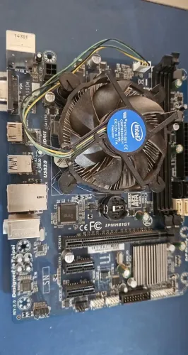 Placa Mãe PCWare IPMH81G1 (LGA 1150) Intel H81 - Aceito proposta