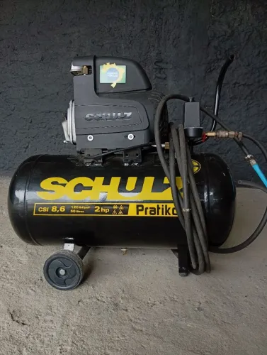 Compressor schuz 50 litros , borracheira e lava jato 