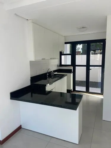 Sobrado com 2 suítes