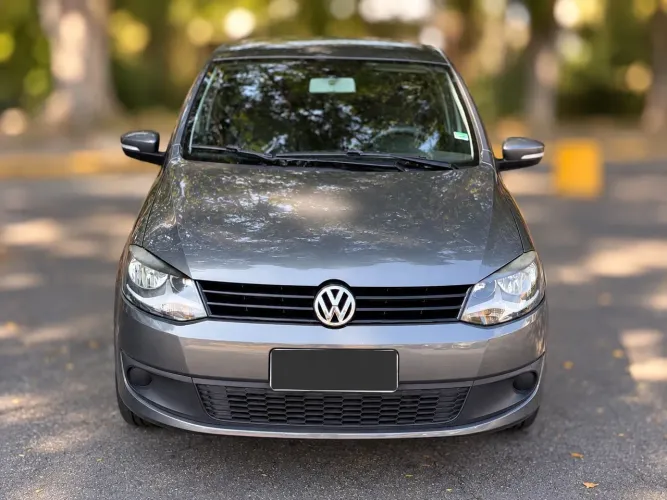 Volkswagen Fox 1.6 MI Total Flex 8V 5P 2013