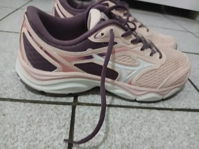 Tenis Mizuno feminino