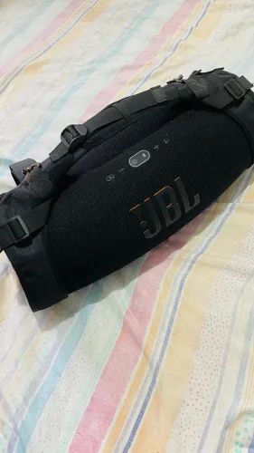 JBL boombox 3