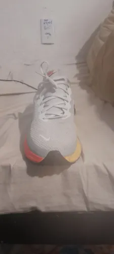 Tenis estado de novo