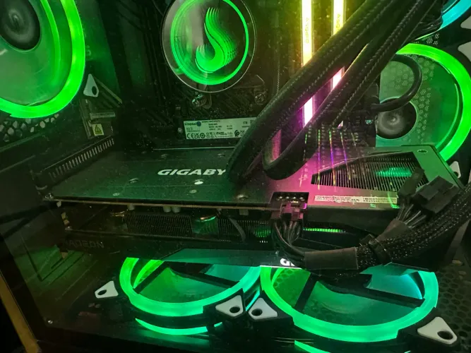 Troco rx7600 em RTX
