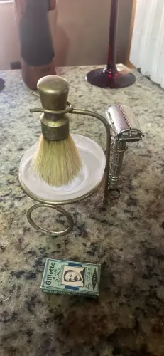 Kit de Barbear Clássico Vintage - Safety Razor + Pincel + Suporte