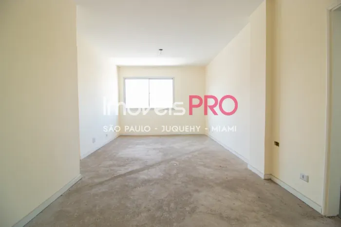 Unidade em retrofit na Vila Olímpia | 100 m² no miolo do bairro | 3 dorm | 2 vagas