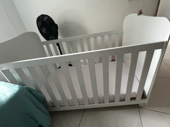 Berço e colchão 