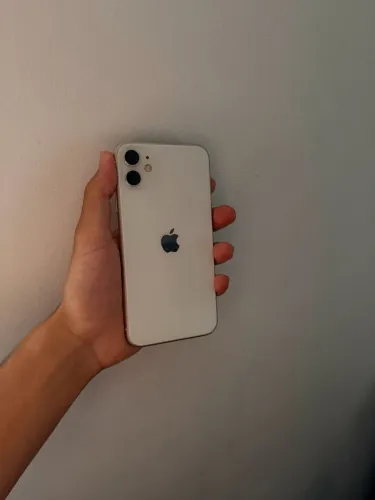 iPhone 11 - 64gb