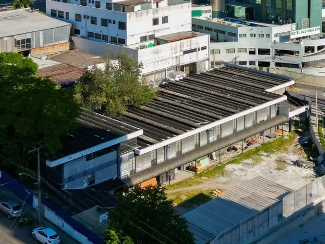 TELHA TIPO W, ESTRUTURA PRÉ MOLDADA, COBERTURA INDUSTRIAL, TELHADO PARA GALPÃO / TERRENO