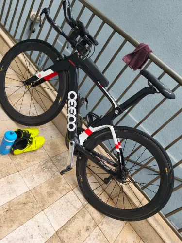 Bicicleta para triathlon Ceepo