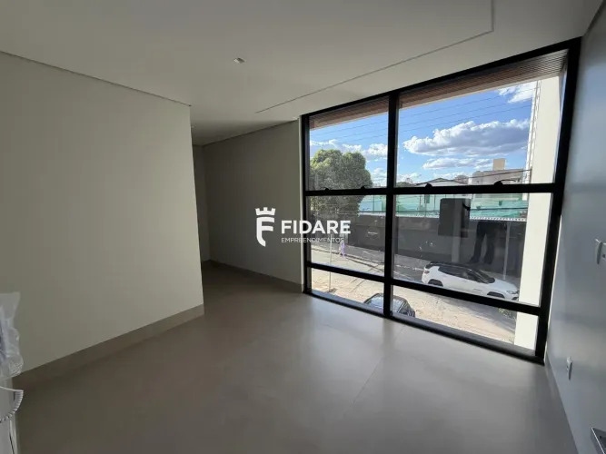 Andar comercial disponível para alugar no bairro Melo!
