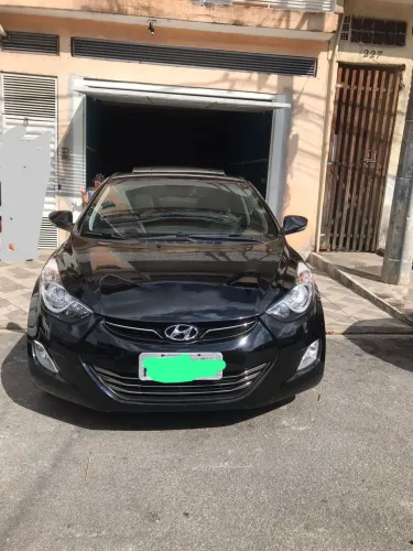 Hyundai Elantra GLS 1.8 16V Aut. 2013