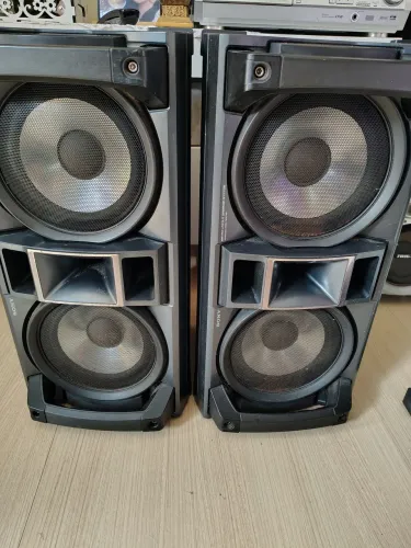 Caixas Sony