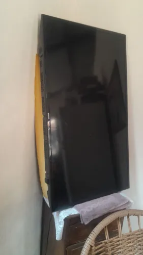 Tv Sansung 43" Smart Led com defeito de Tela