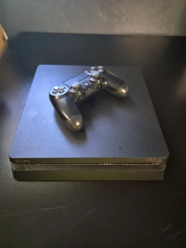 PS4 Slim