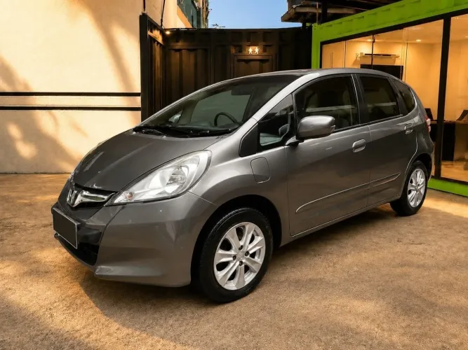 Honda Fit LX 1.4/ 1.4 Flex 8v/16v 5P Aut. 2013