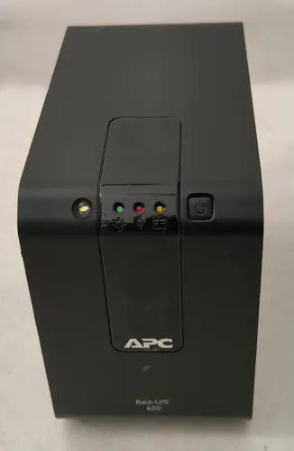 Nobreak APC Back-UPS 600VA - Bateria Moura Nova (Original)