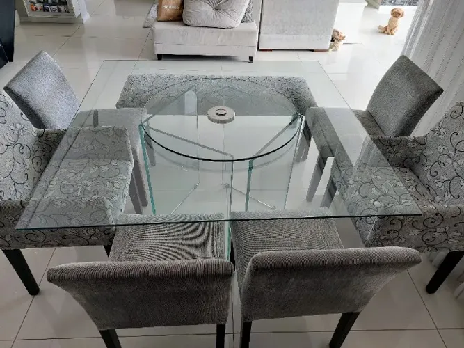 mesa de jantar quadrada com as cadeiras 8 lugares