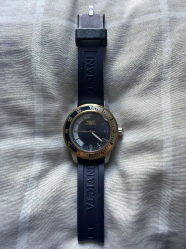 RELÓGIO INVICTA - PULSEIRA SILICONE (com avaria)
