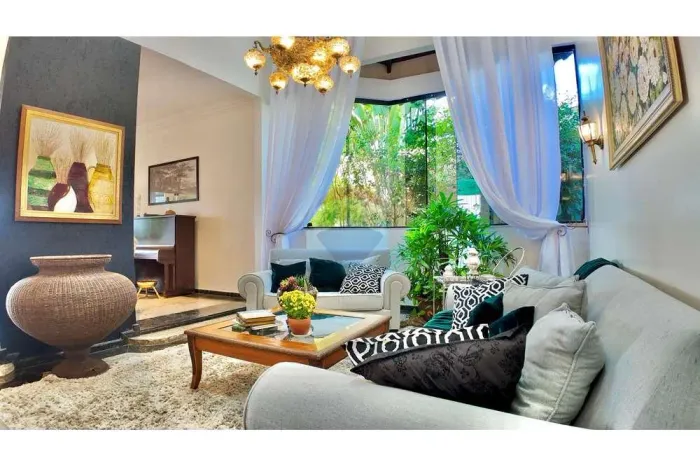 Casa 5 quartos com suítes