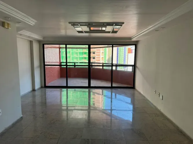 O Melhor de Tambaú/João Pessoa: Apartamento Amplo de 161m² e 4 Suítes