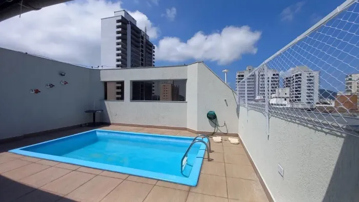 Cobertura Duplex à venda na Enseada no Guarujá | QVista Inteligência Imobiliária Guarujá