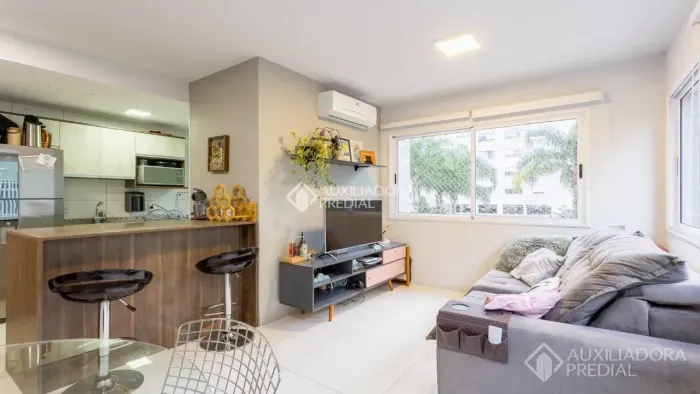 Imóvel para venda possui 59 metros quadrados com 2 quartos em Santana - Porto Alegre - RS